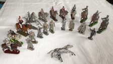 Lot de divers 16 soldats et