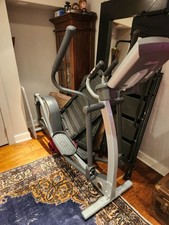 LIFE FITNESS E1 ELLIPTICAL