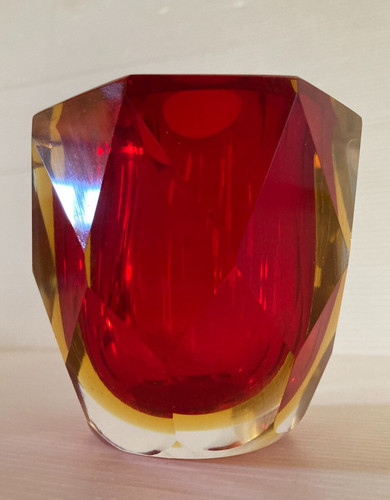 Vase rouge facettes - rouge, à
