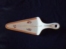 PELLE A TARTE OU GATEAUX ANCIENNE ET TRES BELLE TRES BON ETAT OBJETS DE CUISINE 