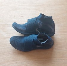 👣 BASKETS NIKE FREE RUNNING