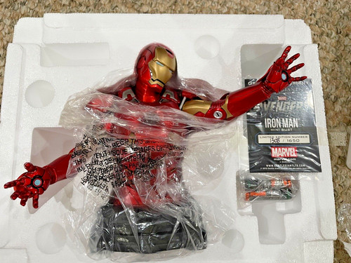 2012 gentle giant marvel - 2012,