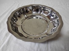 Plat de service creux rond en inox  25 cm de diamètre