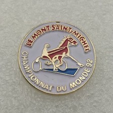 Pin's HIPPISME-Le mont saint michel 92 Trot-Cheval Sulky-Livraison gratuite-P1B7