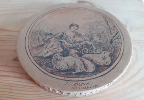 Ancienne boite dragées en - boite,