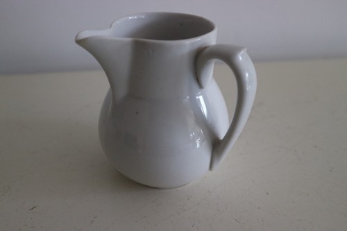 Petit pichet pot lait - pot, a