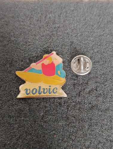 Pin volvic canoë - pin's,