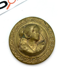 Objet très ancien cache