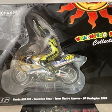 Minichamps 1/12 Moto Et Figurine , Valentino ROSSI , Honda NSR 500 2000