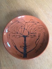 Vide-poche en céramique par Jean Marais – Années 50. Visage derrière un arbre.