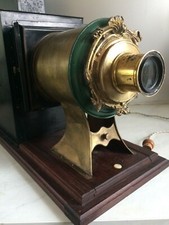 Importante Lanterne "Magique" en bronze doré mouluré,bois exotique, metal/XIXème