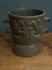 Mortier en fonte dans le goût de la Haute Epoque XXe L6815