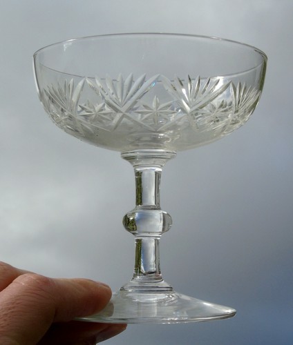 Baccarat coupe à - -, champagne