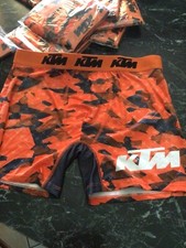 A saisir,  Taille L,   Lot De