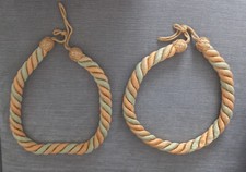 PAIRE D'EMBRASSE CORDON TRESSE VERT ET ABRICOT   RIDEAUX PASSEMENTERIE HOULES