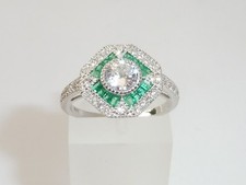 Mesdames Art Déco Halo Style en Argent Sterling 925 Saphir Blanc Bague Emeraude
