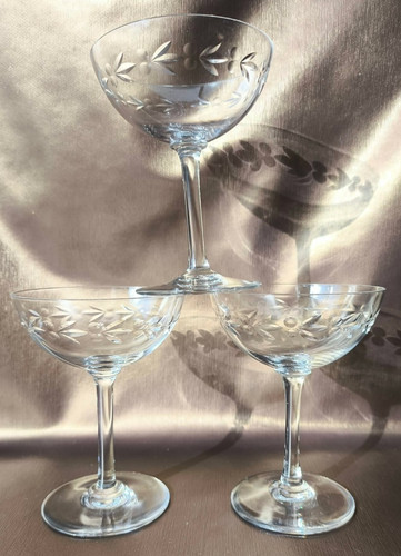 Coupes champagne sur - à,