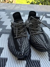 adidas Yeezy Boost 350 V2