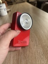 Lampe de poche Varta rouge vintage fabriquée en Yougoslavie Pas Fonctionnel Dc23