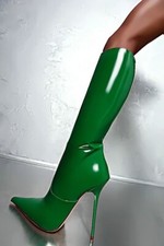 Bottes pointues emblématiques