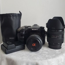 Sony Alpha A77 avec 2 objectifs + Grip & ascessoires.