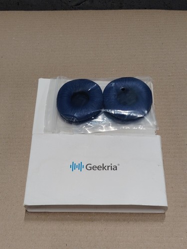Geekria quickfit leatherette - geekria,