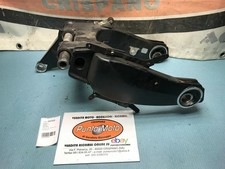 Bras oscillant et fourche