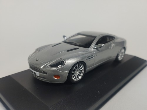 Voiture miniature aston - voiture,