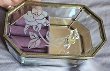 Boîte à musique octogonale