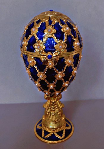 Ancien oeuf imperial type