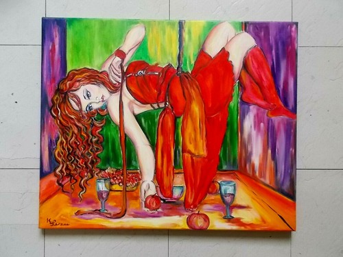Kspersée femme en robe - ",