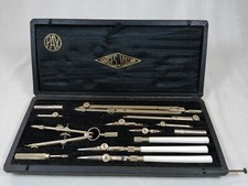 Coffret à Compas Complet de