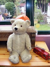 THEO ours ancien hauteur 60 cm en bon état d'origine né vers 1940.