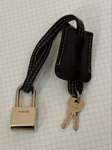 Cadenas gucci couleur argent - couleur,