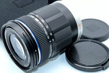 Près De Mint Olympus M.Zuiko