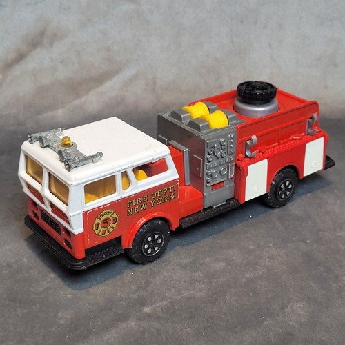 Petite voiture miniature