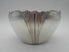 COUPE / VIDE POCHE / BOL STYLE ART NOUVEAU EN MÉTAL ARGENTÉ POINCON A IDENTIFIER