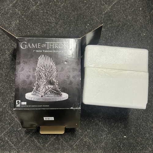 Iron throne replica game of - throne,