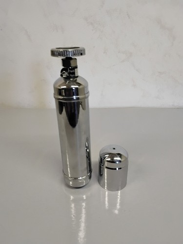 Petit extincteur ancien - ancien, mih