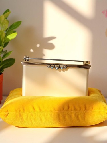 Sac minaudière vintage crème