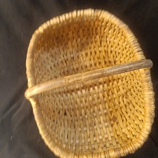 Panier En Châtaignier Sud Ouest Bon Etat Artisanal Ancien.