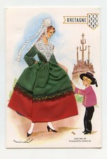 Carte postale brodée et tissus . Costume traditionnel de BRETAGNE