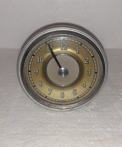 Ancienne horloge voiture - horloge,