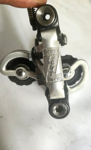 Zeus 2000 2nd - (1977),