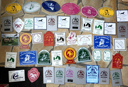 Lot plaques récompenses - de,