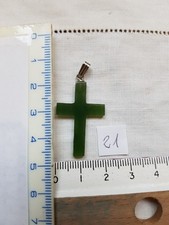 CROIX  PENDENTIF EN JADE N21