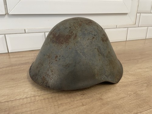 Casque armée forme - de, « forme