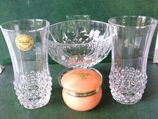 Verres et coupe en cristal, pilulier siglés Yves Rocher
