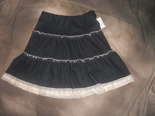 Nwt women skirt - nwt,