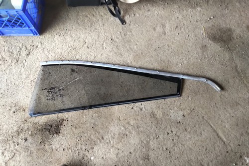 Port side rear windshield - port,